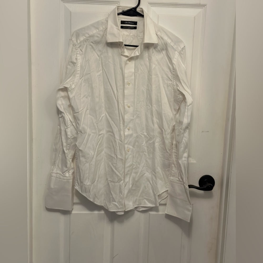 Saks Fifth Avenue men’s white casual button down shirt slim fit